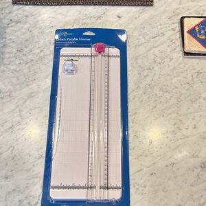 Portable Trimmer with Pink and Blue Accents